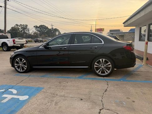 Used 2016 Mercedes-Benz C 300 Sedan image 4