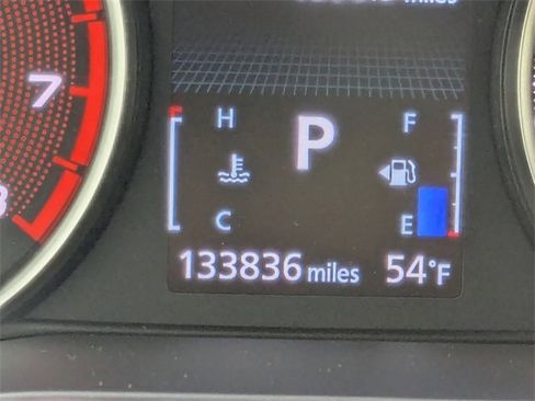 Used 2018 Mitsubishi Eclipse Cross SE image 32