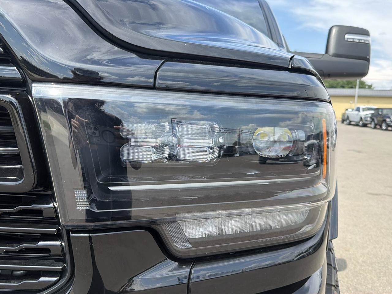 Used 2024 RAM 2500 Limited AWD/4WD image 28