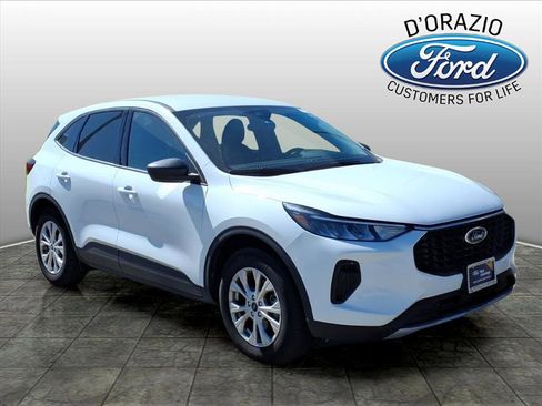 Certified 2025 Ford Escape Active w/ Cold Weather Package FWD image 1