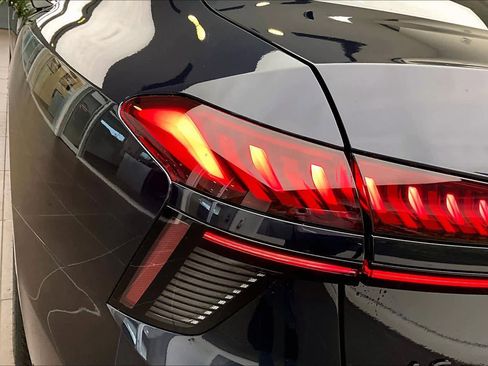 New 2026 Audi A6 Premium Plus AWD/4WD image 14