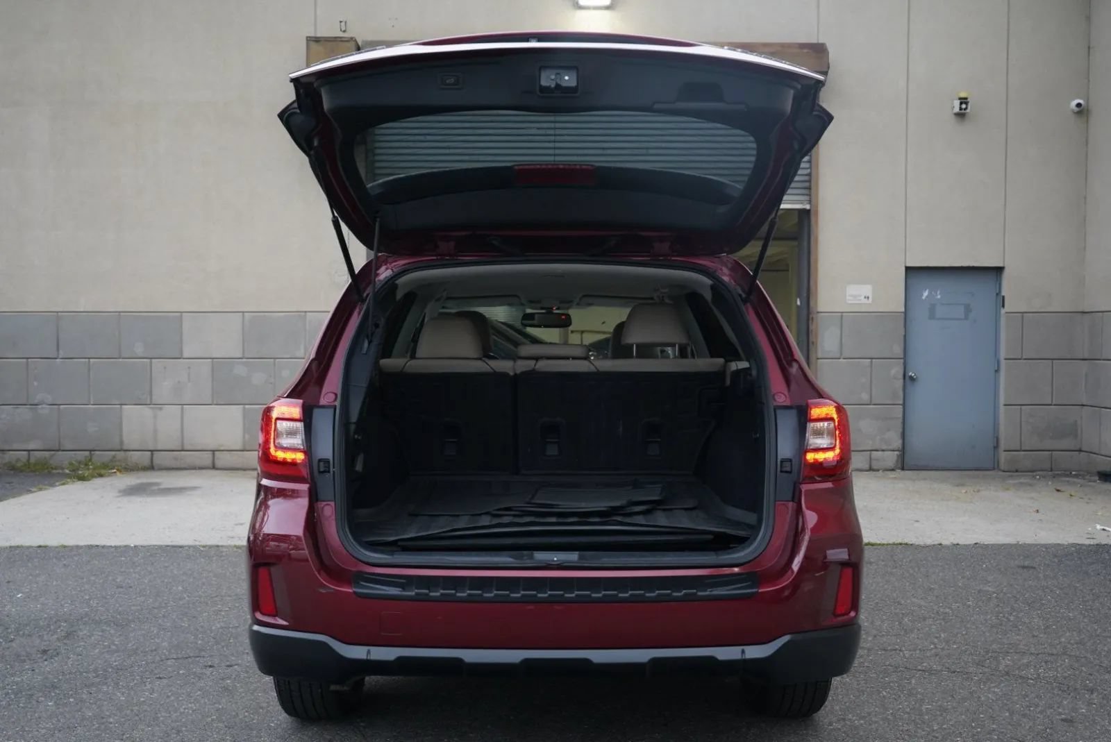 Used 2015 Subaru Outback 2.5i Limited AWD/4WD image 29