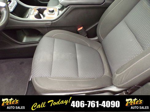 Used 2020 GMC Acadia SLE image 23