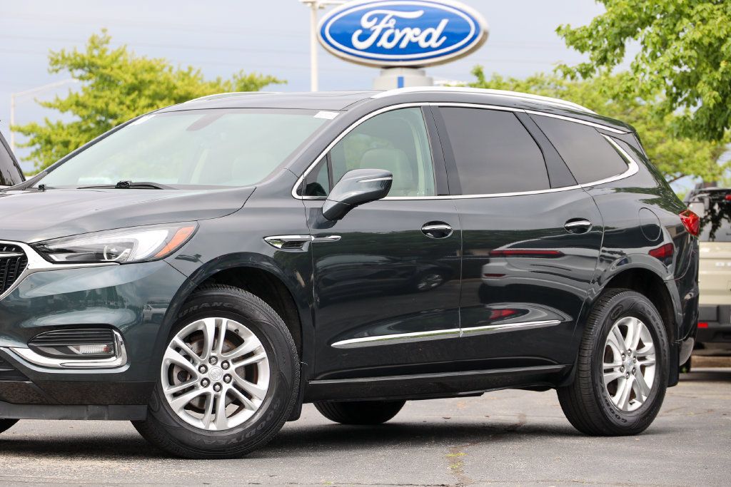 Used 2020 Buick Enclave Essence w/ Sound and Sites Package AWD/4WD image 15