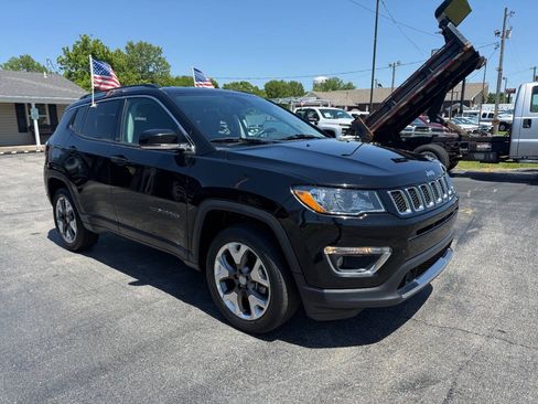 Used 2021 Jeep Compass Limited AWD/4WD image 4