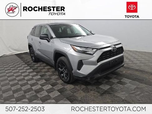 Used 2025 Toyota RAV4 LE AWD/4WD image 1