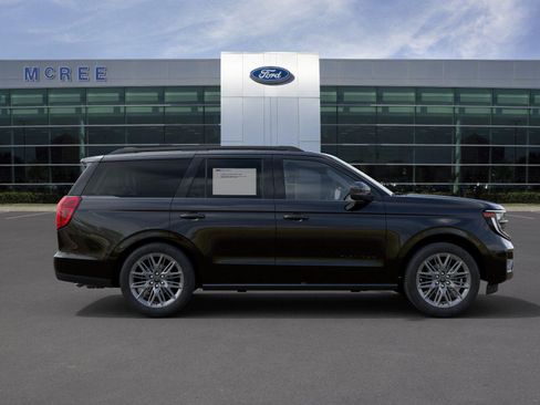 New 2027 Ford Expedition Platinum w/ Stealth Appearance Package RWD image 5
