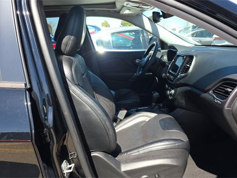 Used 2022 Jeep Cherokee Limited AWD/4WD image 9