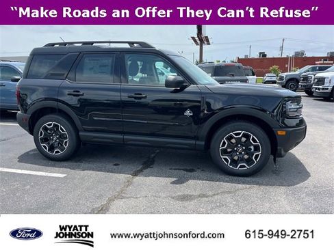 New 2025 Ford Bronco Sport Outer Banks image 2