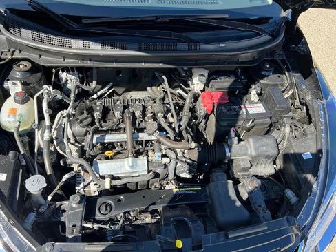 Certified 2024 Nissan Kicks S FWD image 18