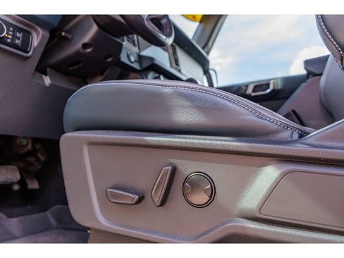 Used 2024 Ford Bronco Outer Banks w/ Sasquatch Package AWD/4WD image 17