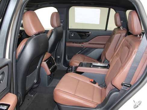 New 2026 Lincoln Aviator Reserve image 25