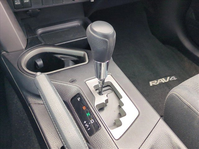 Used 2016 Toyota RAV4 XLE FWD image 11