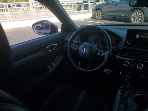 Certified 2024 Honda Civic Sport image 19