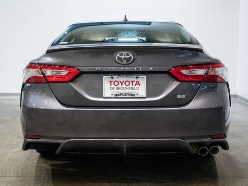 Certified 2020 Toyota Camry SE image 8