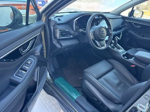 Used 2025 Subaru Outback Limited image 24