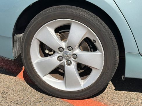 Used 2015 Toyota Prius Five FWD image 20