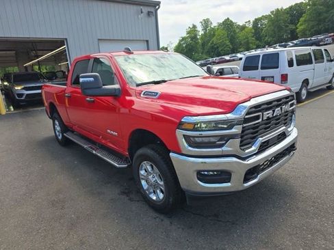 Used 2026 RAM 2500 Big Horn AWD/4WD image 3