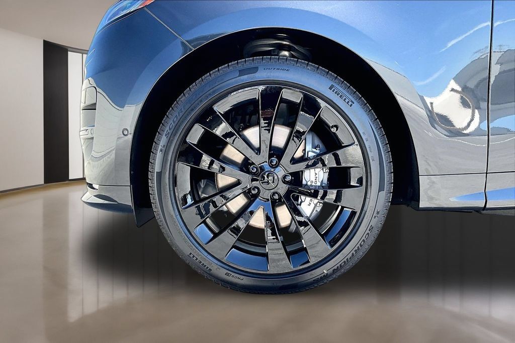 New 2026 Land Rover Range Rover Sport Dynamic SE AWD/4WD image 13