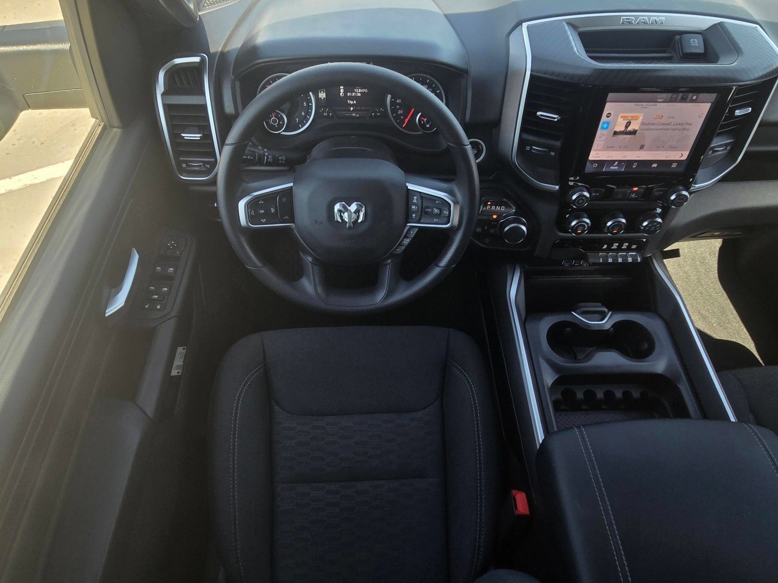 New 2026 RAM 1500 Express AWD/4WD image 9