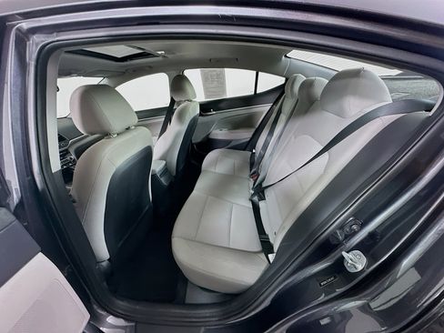 Used 2020 Hyundai Elantra Value Edition FWD image 26