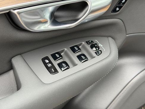 New 2026 Volvo XC90 B6 Plus w/ Protection Package AWD/4WD image 9