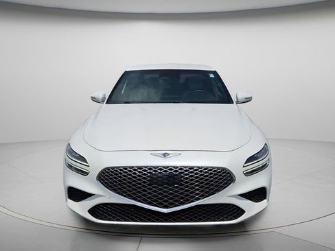 Used 2022 Genesis G70 2.0T RWD image 4