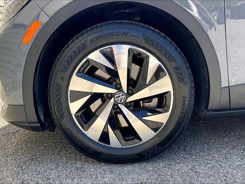 Certified 2023 Volkswagen ID.4 Pro RWD image 7