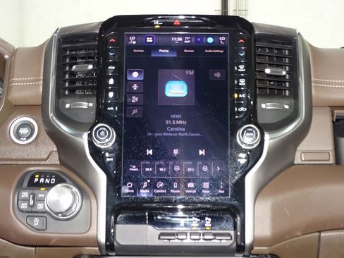 Used 2025 RAM 1500 Laramie image 30