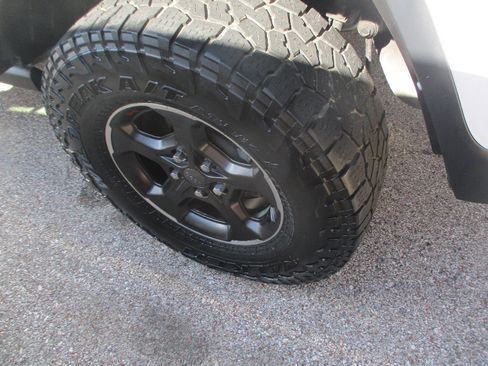 Used 2023 Jeep Gladiator Rubicon w/ Trailer Tow Package image 21