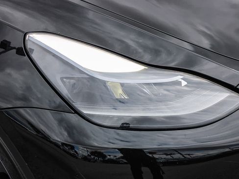 Used 2022 Tesla Model Y Performance AWD/4WD image 4