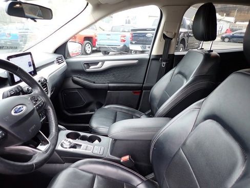 Used 2020 Ford Escape SEL image 10