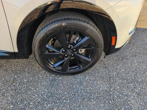 New 2025 Buick Envision Sport Touring image 8