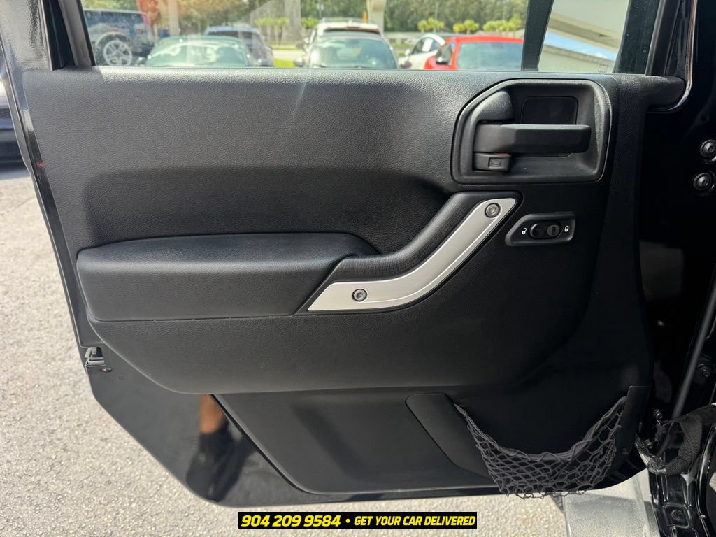 Used 2013 Jeep Wrangler Sahara w/ Connectivity Group AWD/4WD image 21