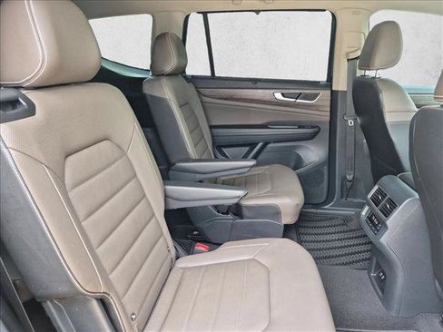 Used 2024 Volkswagen Atlas SEL AWD/4WD image 22