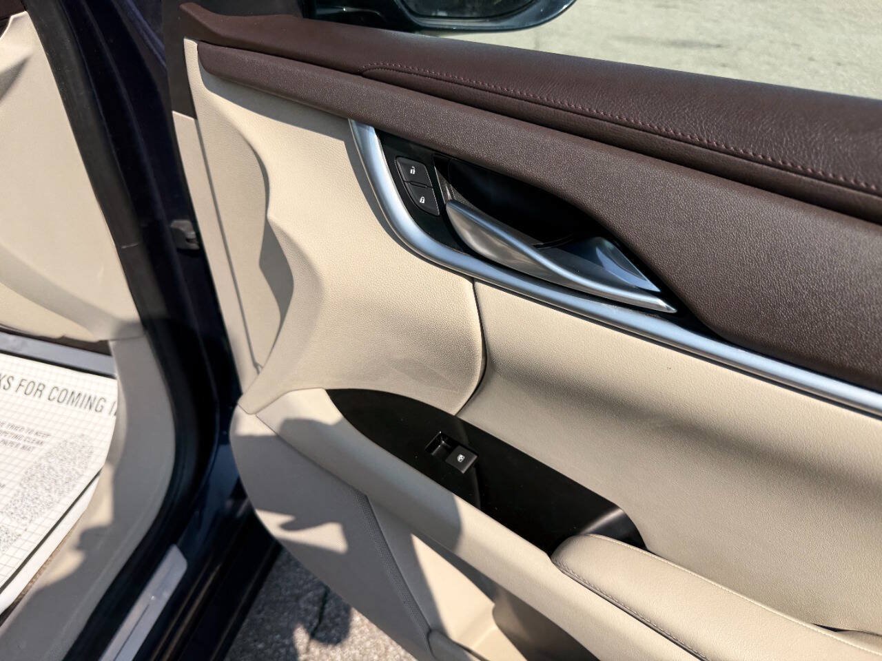 Used 2015 Cadillac XTS Limousine FWD image 32