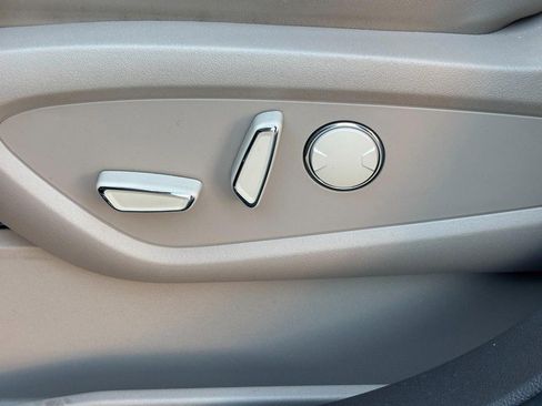 Certified 2022 Lincoln Nautilus Reserve w/ Equipment Group 201A image 26