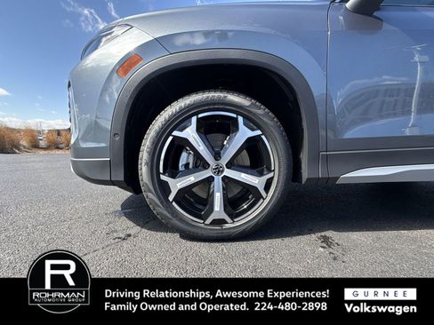 New 2026 Volkswagen Tiguan SE AWD/4WD image 11