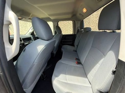Used 2018 RAM 1500 Express w/ Express Value Package AWD/4WD image 23