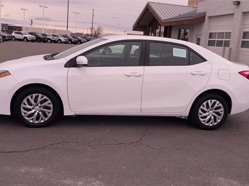 Used 2019 Toyota Corolla L image 6