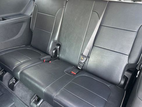 Used 2019 Chevrolet Traverse High Country image 15