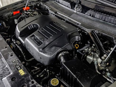 Used 2023 Land Rover Defender 110 X image 46