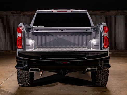 Used 2024 Chevrolet Silverado 1500 LT Trail Boss image 8