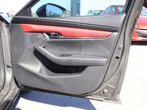 Used 2023 MAZDA MAZDA3 s image 9