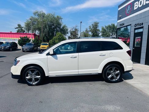 Used 2017 Dodge Journey Crossroad AWD/4WD image 4
