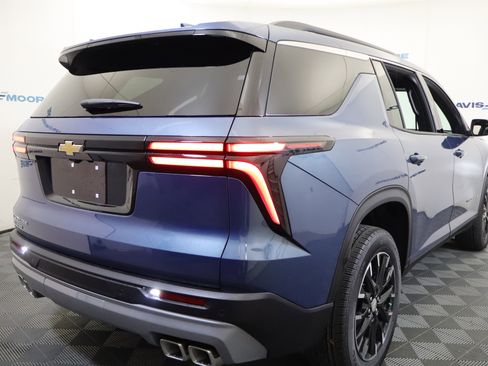 New 2026 Chevrolet Traverse LT w/ Sun and Wheel Package image 5