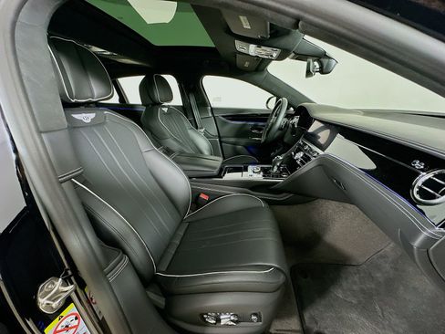Used 2024 Bentley Flying Spur V8 AWD/4WD image 48