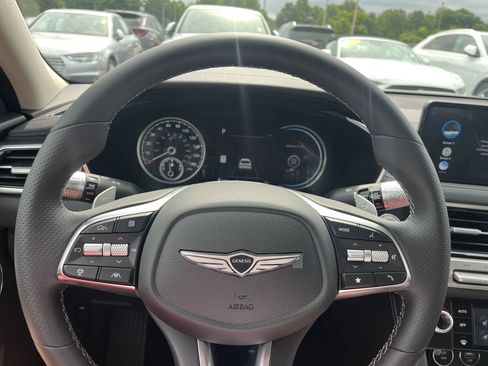 New 2026 Genesis G70 2.5T Prestige image 9