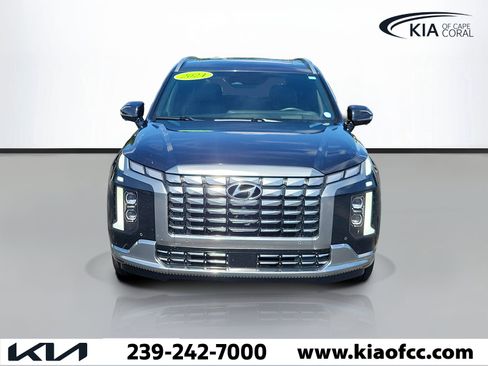 Used 2024 Hyundai Palisade Calligraphy AWD/4WD image 2