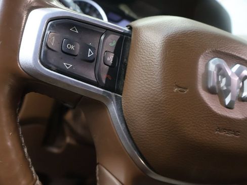 Used 2019 RAM 1500 Laramie AWD/4WD image 19